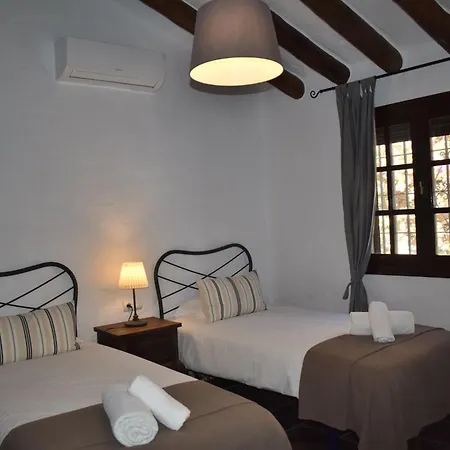Tatil Evi Angarilla Mit Privatem Pool